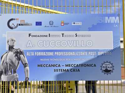 ...specializzato in meccatronica e situato in via Divisione Aqui, nel quartiere Japigia